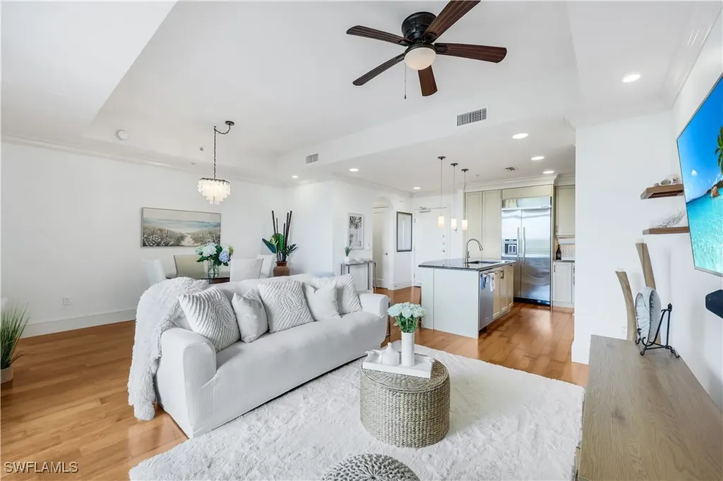 9123 Strada Place Naples FL 34108