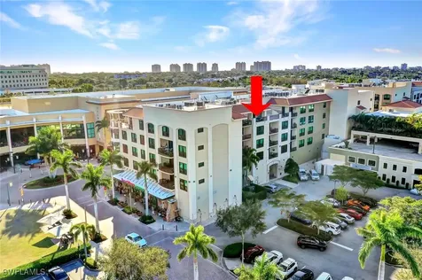 9123 Strada Place Naples FL 34108