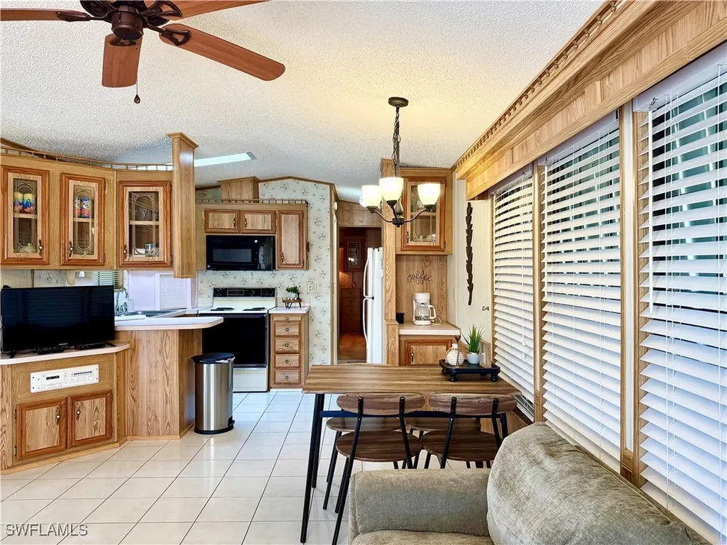 241 Cattleya Refuge Naples FL 34114