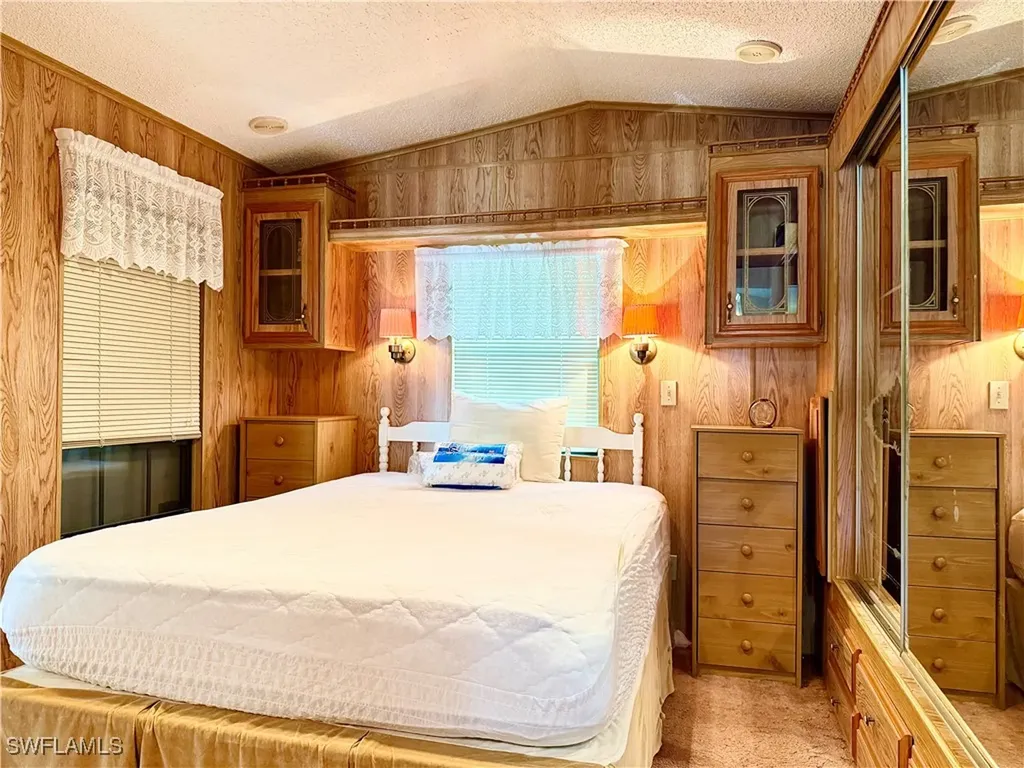 241 Cattleya Refuge Naples FL 34114