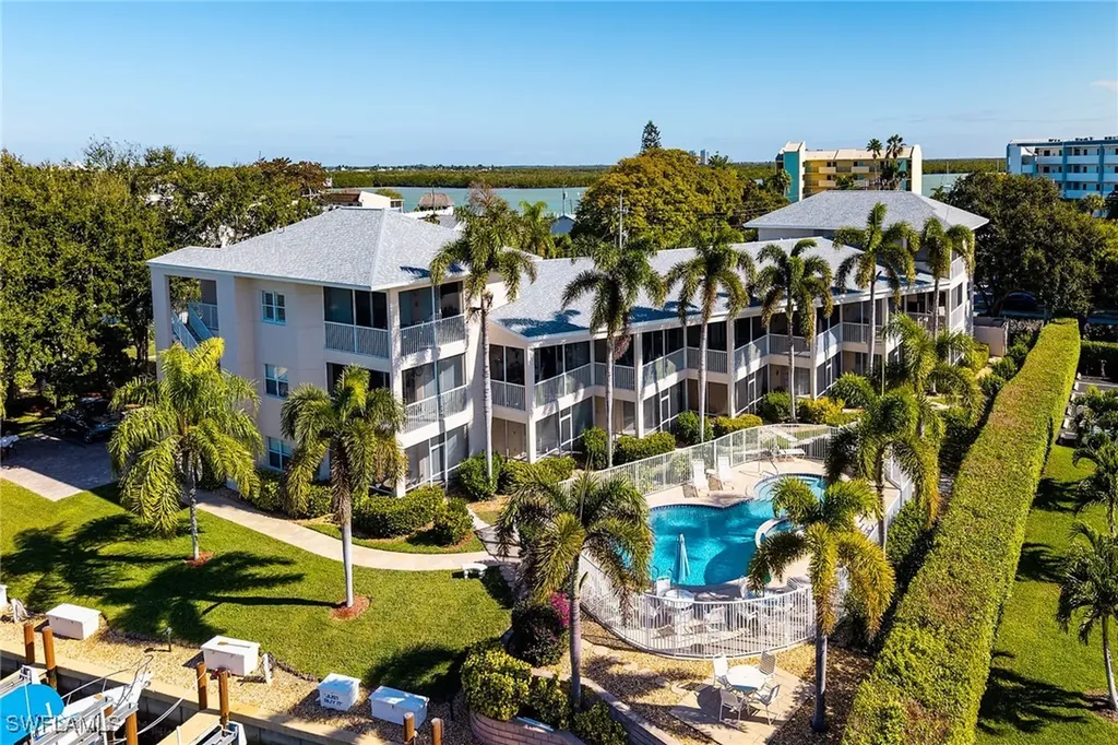 1136 Bald Eagle Drive Marco Island FL 34145