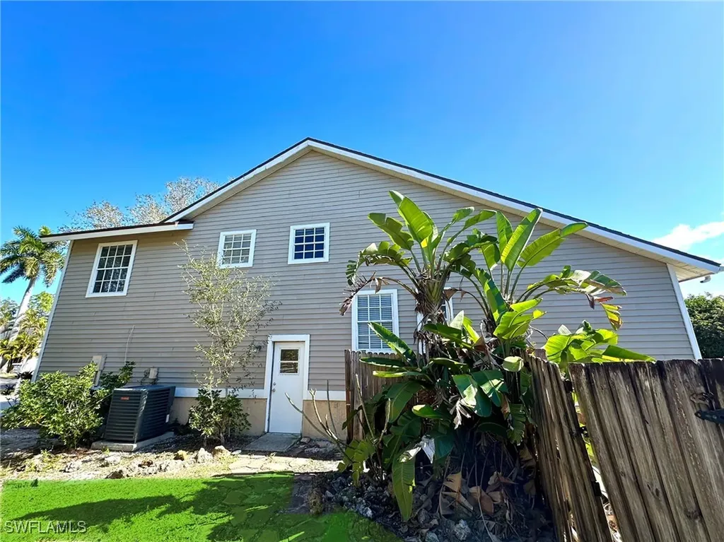 10590 Landau Lane Bonita Springs FL 34135