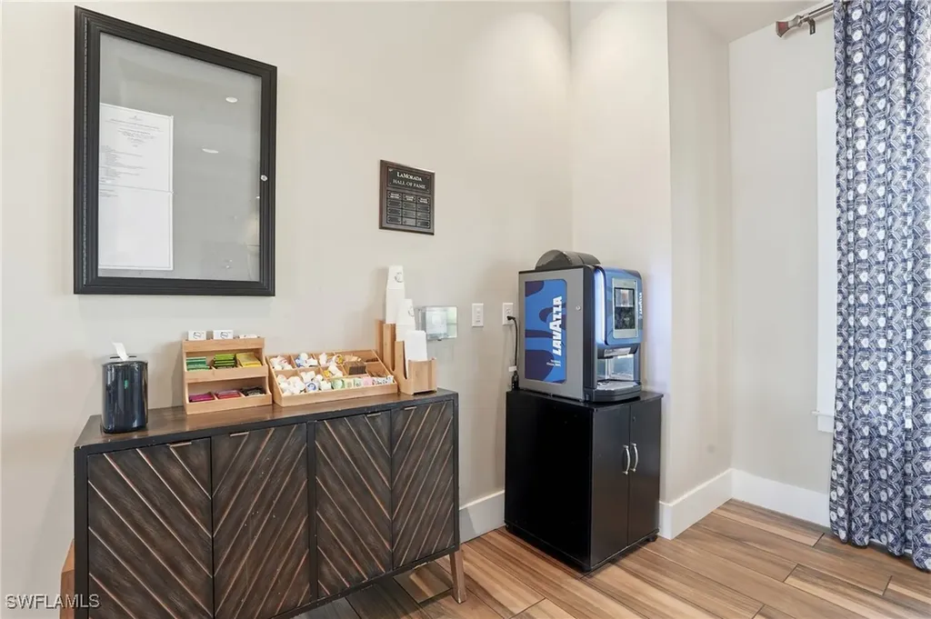 2383 Anguilla Drive Naples FL 34120