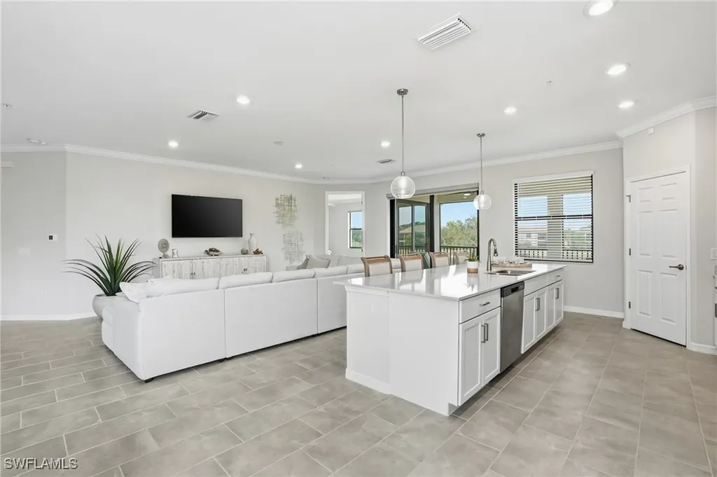 2383 Anguilla Drive Naples FL 34120