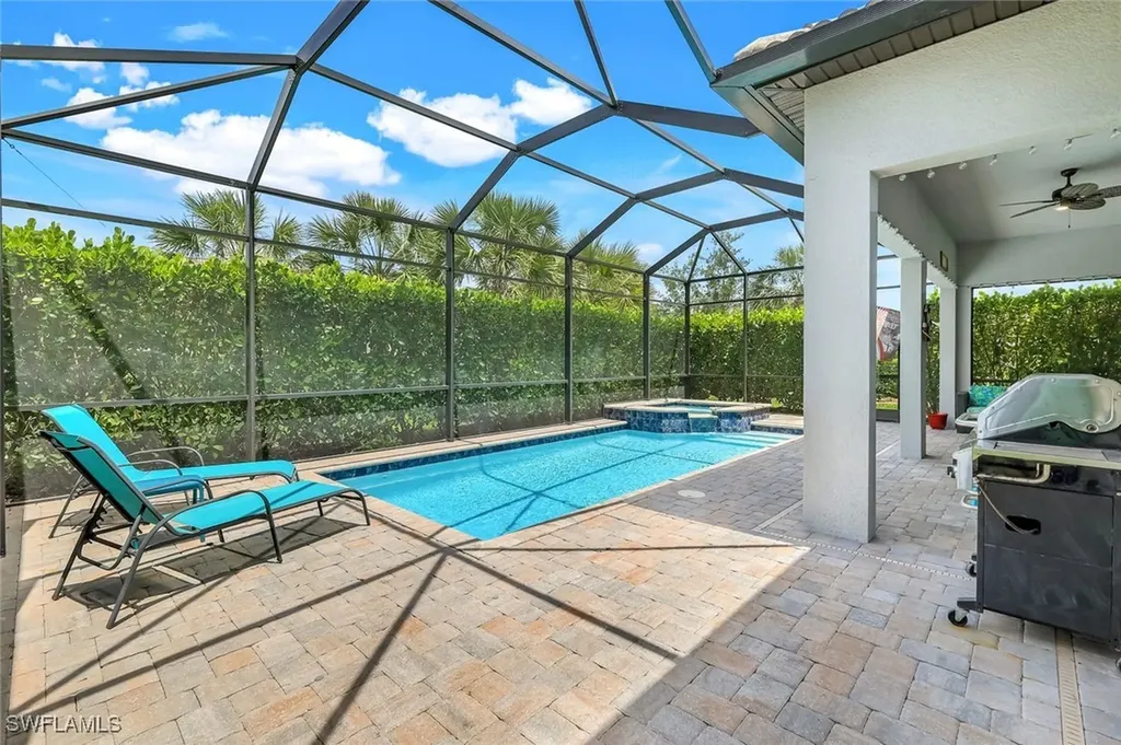9368 Night Heron Lane Naples FL 34120