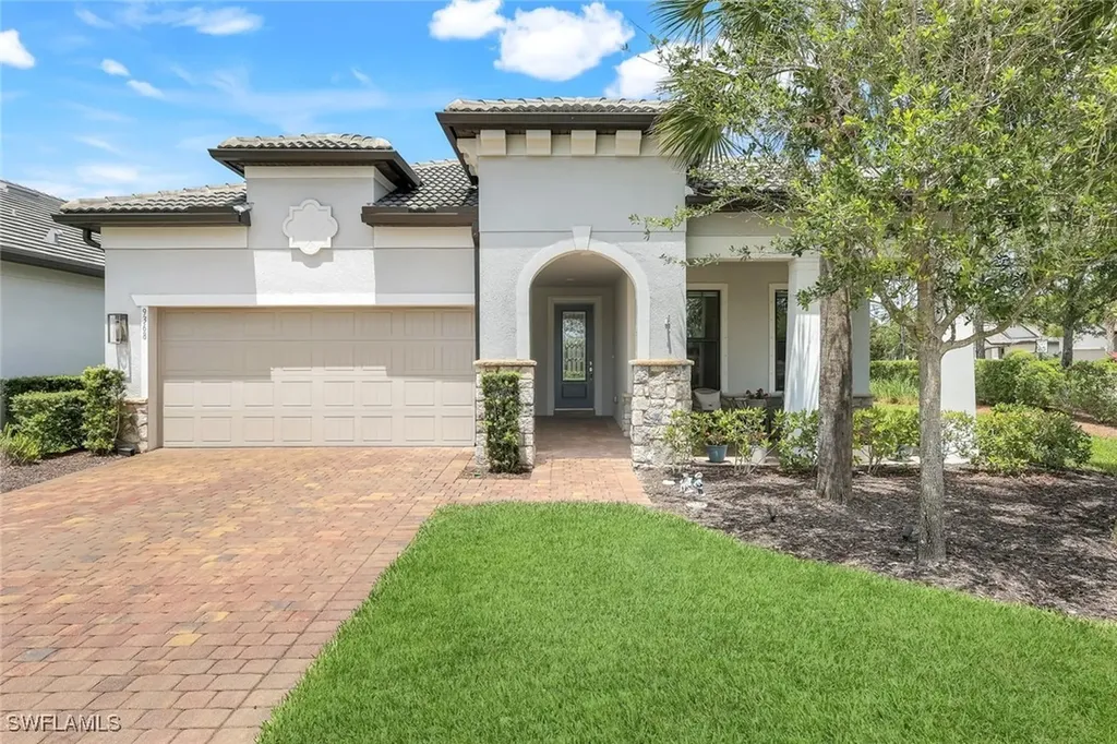9368 Night Heron Lane Naples FL 34120