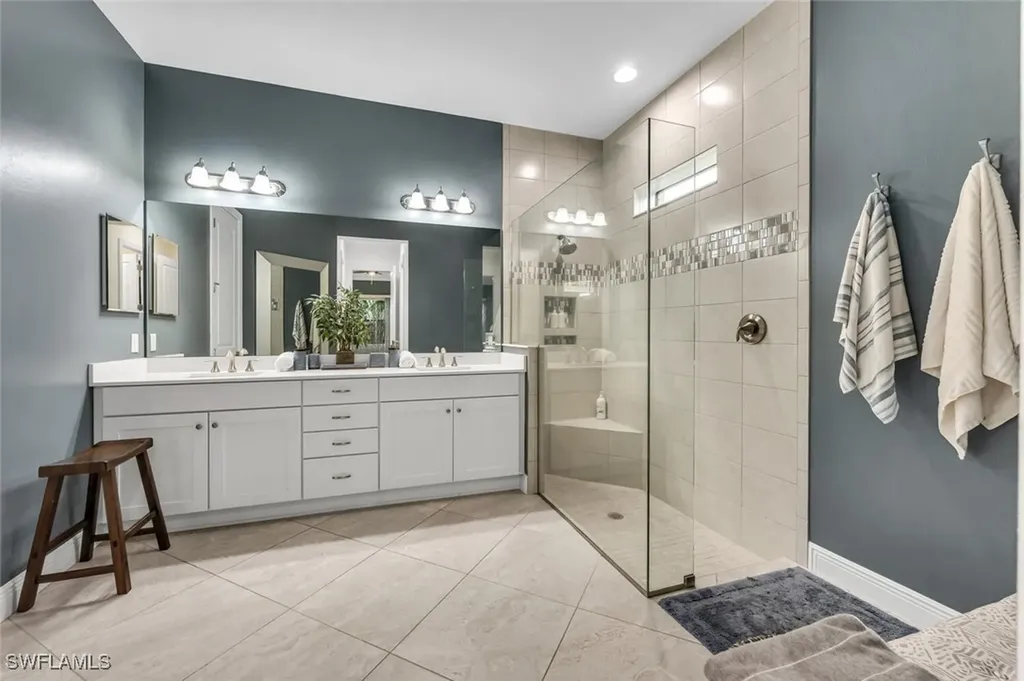 4664 Abaca Circle Naples FL 34119