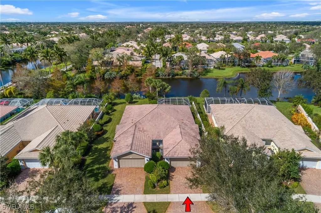 15418 Queen Angel Way Bonita Springs FL 34135