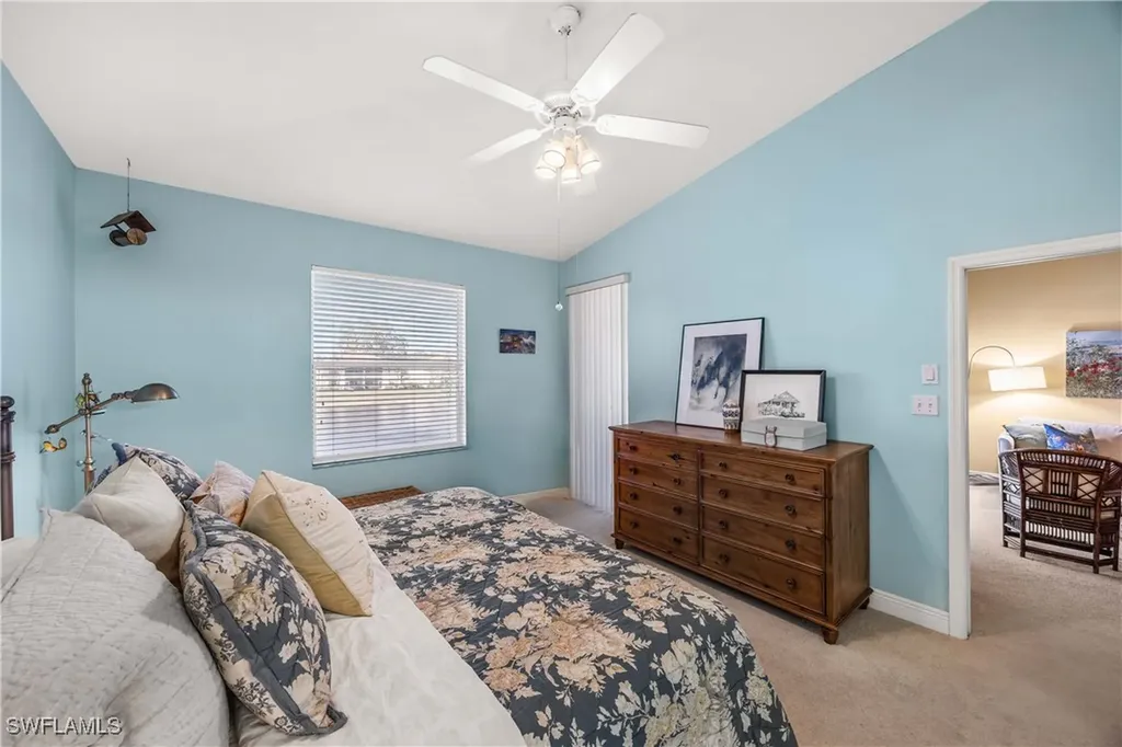 290 Robin Hood Circle Naples FL 34104