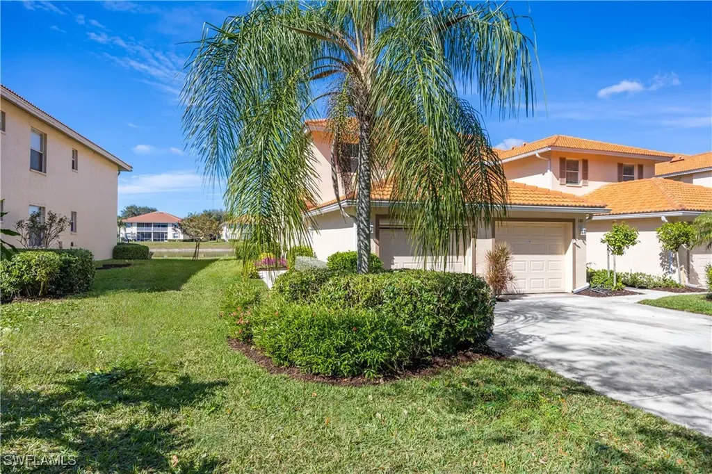 290 Robin Hood Circle Naples FL 34104