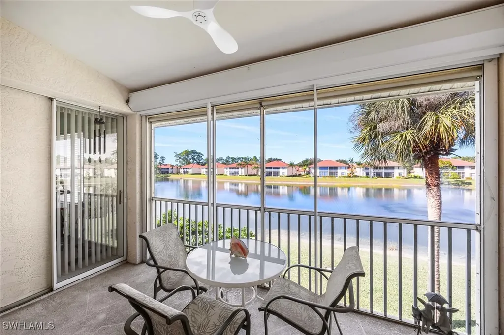 290 Robin Hood Circle Naples FL 34104