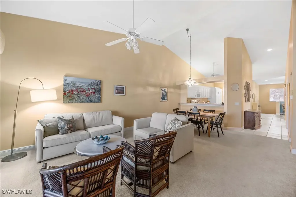 290 Robin Hood Circle Naples FL 34104