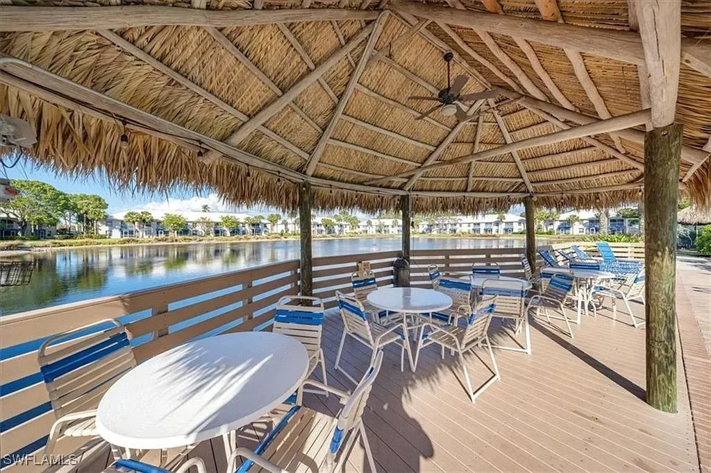 815 Gulf Pavilion Drive Naples FL 34108