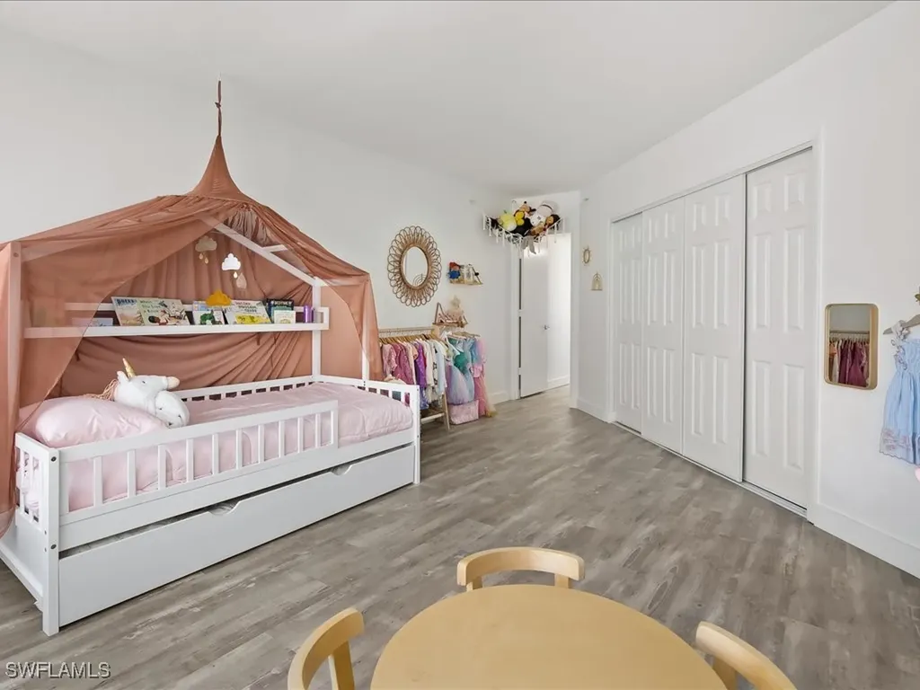 975 Palm View Drive Naples FL 34110