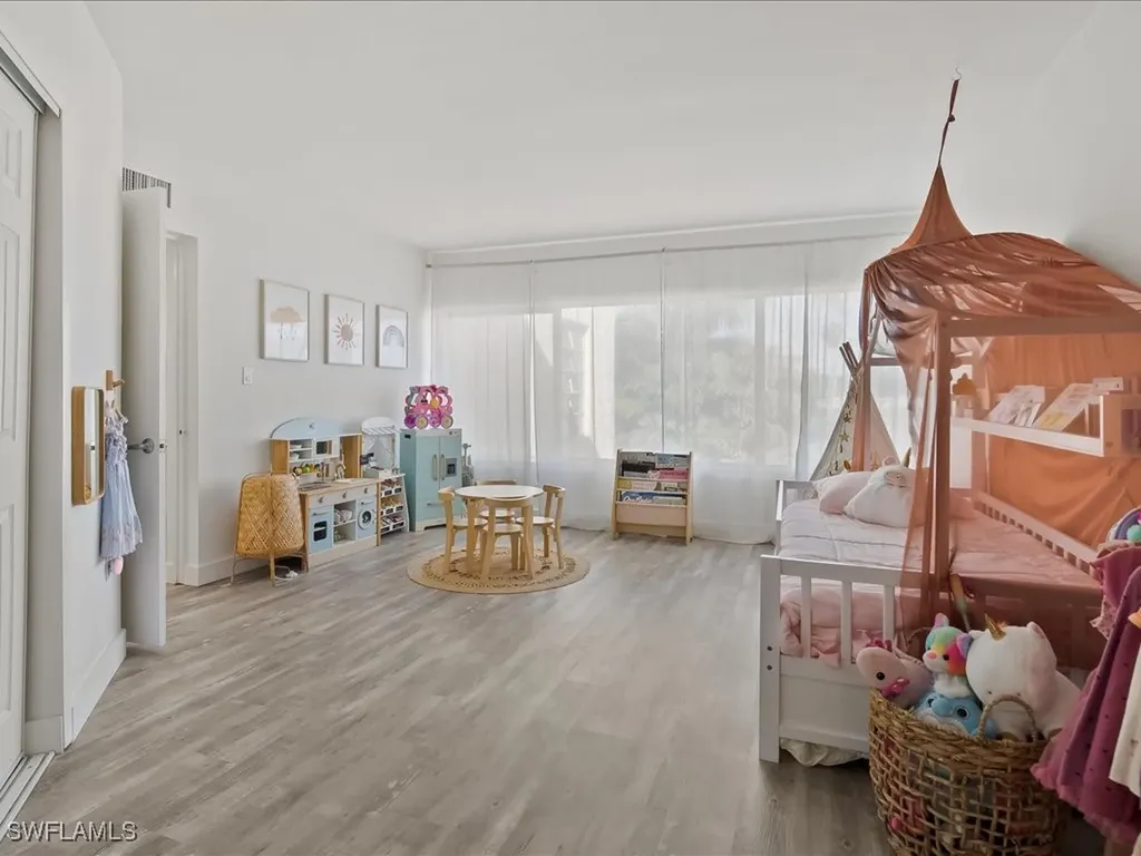 975 Palm View Drive Naples FL 34110