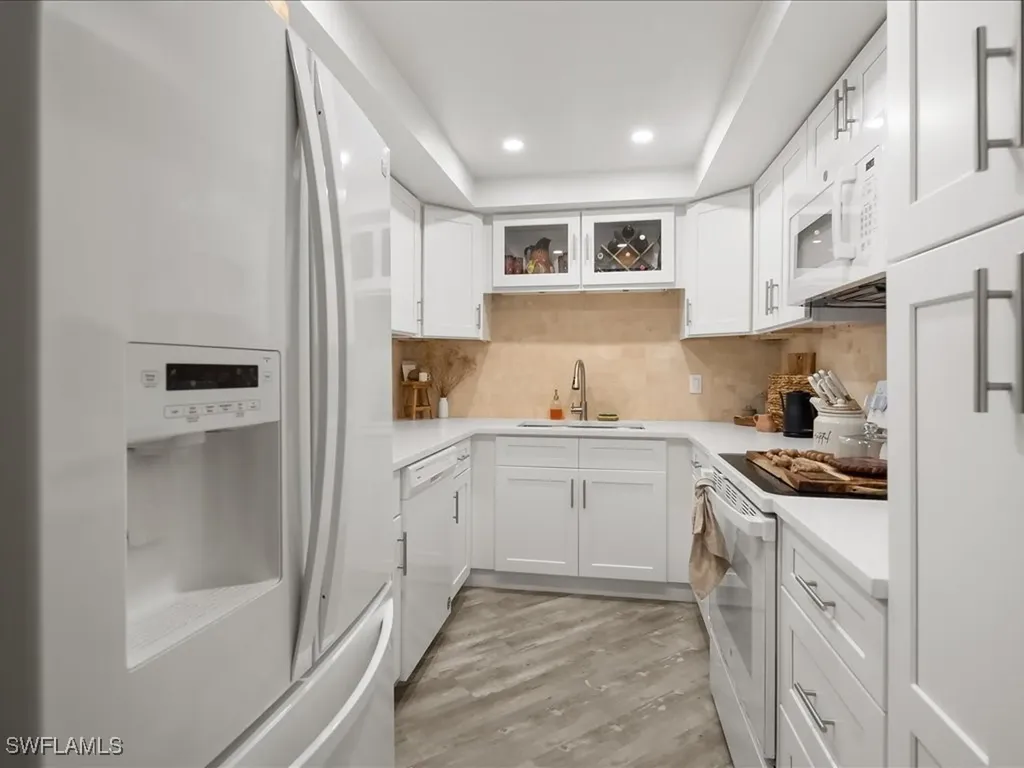 975 Palm View Drive Naples FL 34110