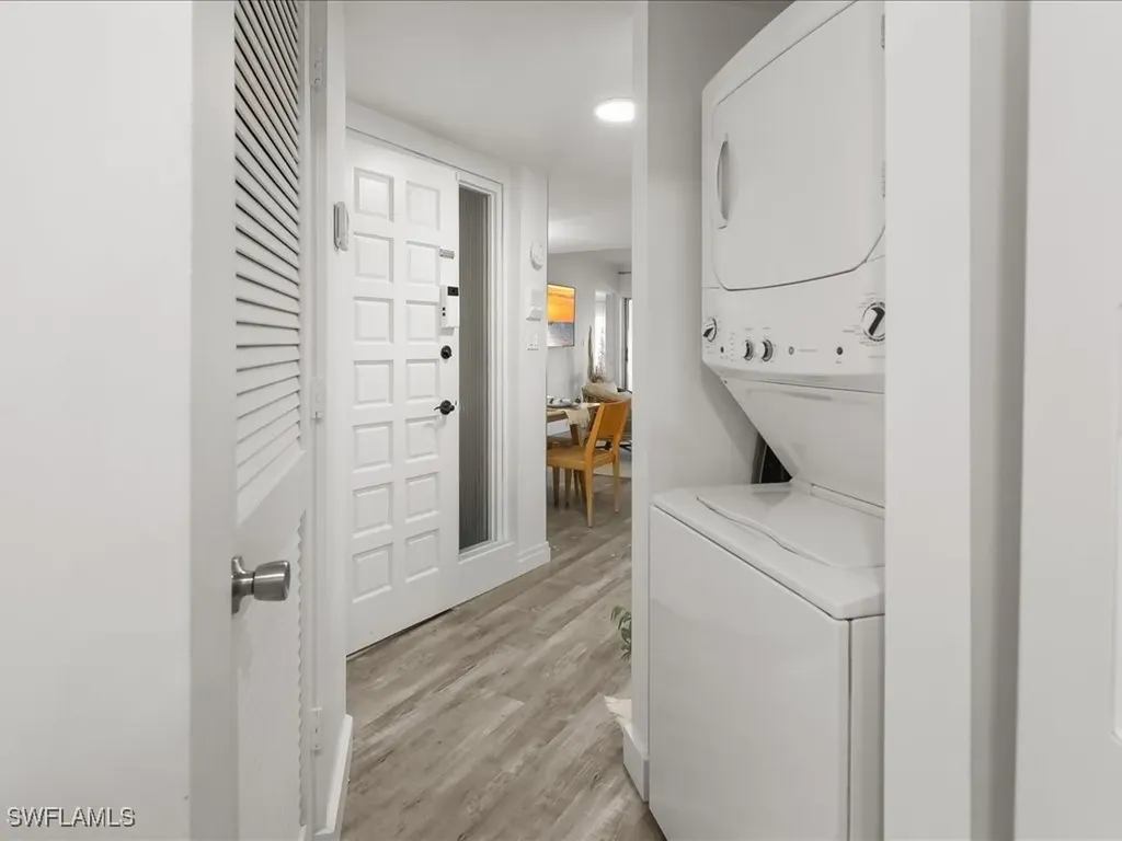 975 Palm View Drive Naples FL 34110