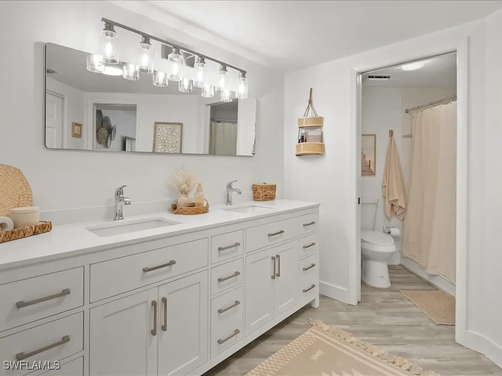 975 Palm View Drive Naples FL 34110