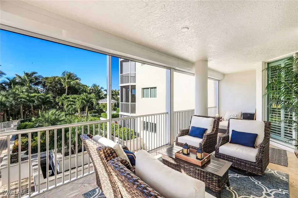 300 Dunes Boulevard Naples FL 34110