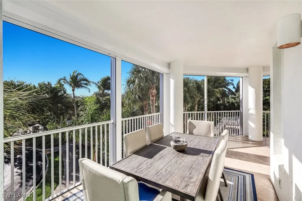 300 Dunes Boulevard Naples FL 34110