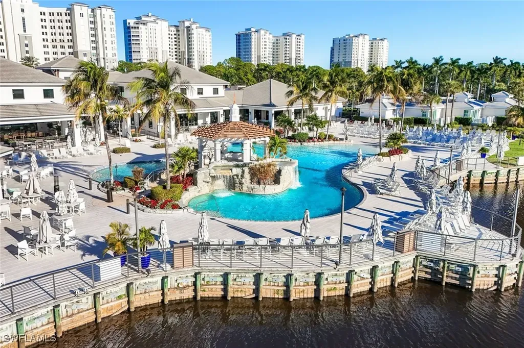 300 Dunes Boulevard Naples FL 34110