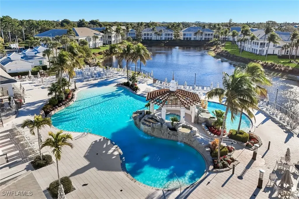 300 Dunes Boulevard Naples FL 34110