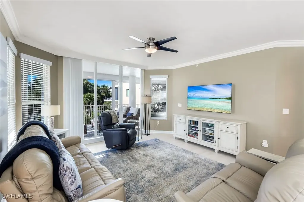 300 Dunes Boulevard Naples FL 34110