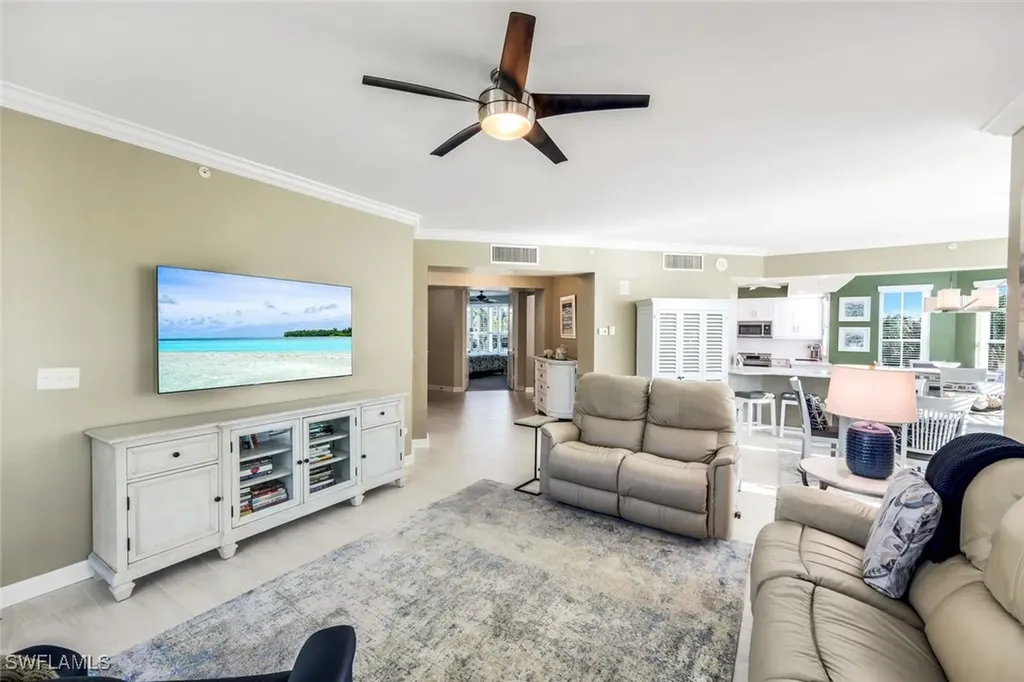 300 Dunes Boulevard Naples FL 34110