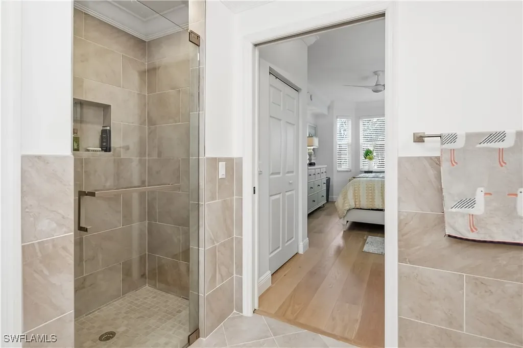 3981 Bishopwood Court E Naples FL 34114
