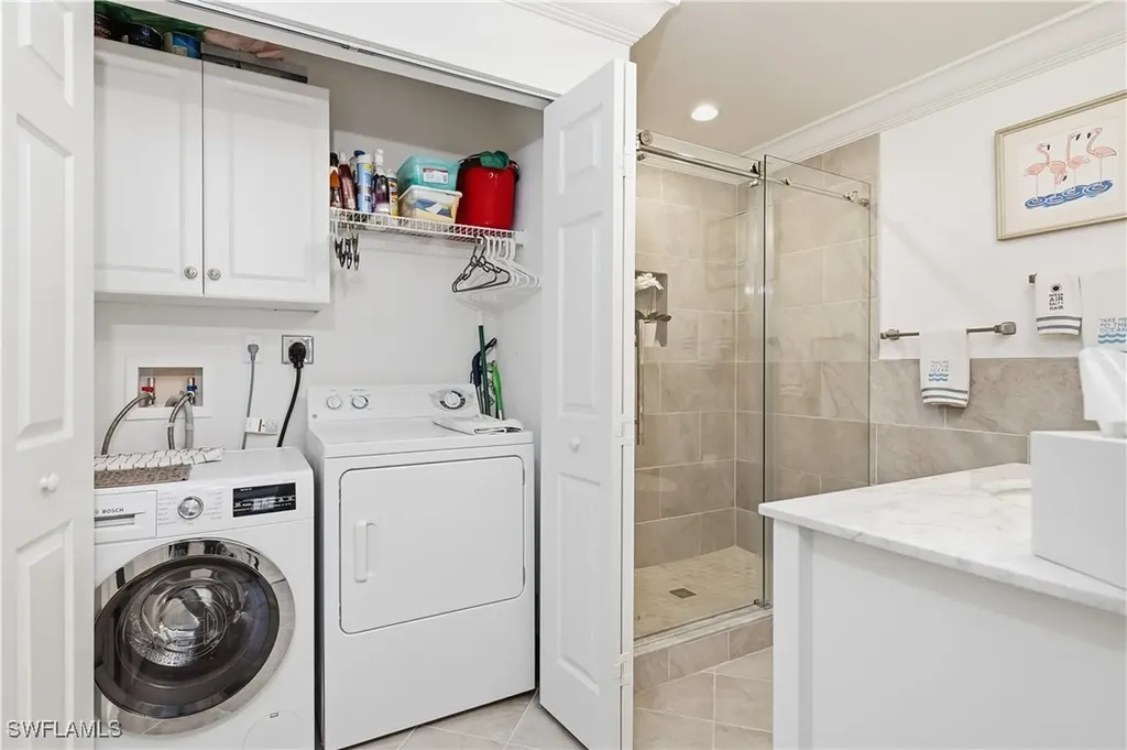 3981 Bishopwood Court E Naples FL 34114