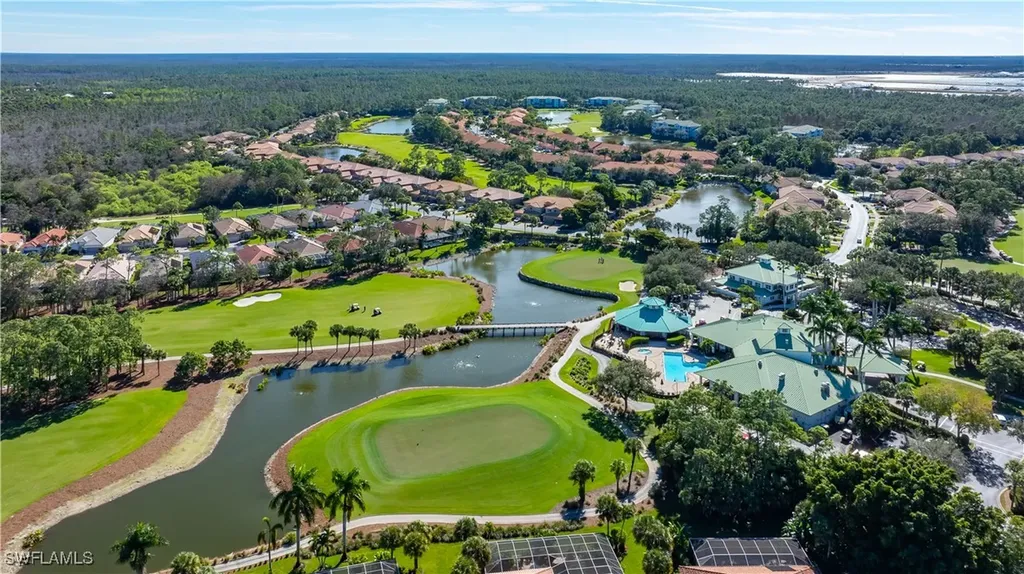 3981 Bishopwood Court E Naples FL 34114
