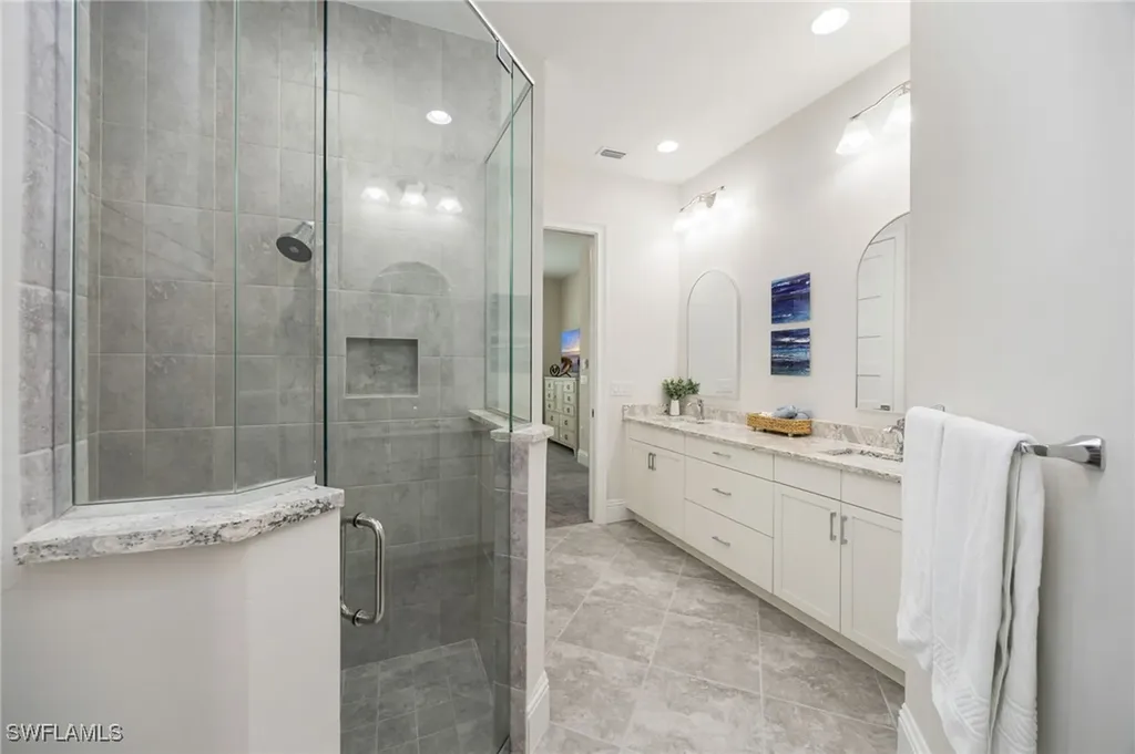 6415 Negril Isle Drive Naples FL 34113