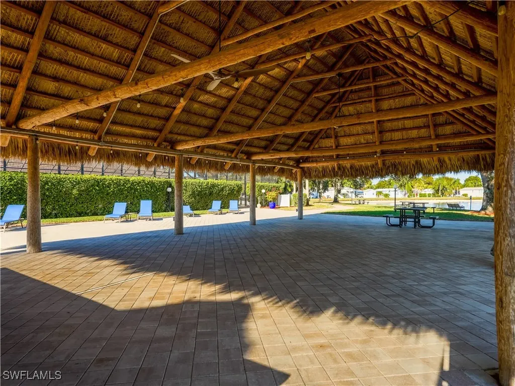 2048 Crystal Lake Drive Naples FL 34120