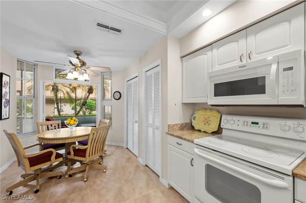 8015 Tiger Cove Naples FL 34113