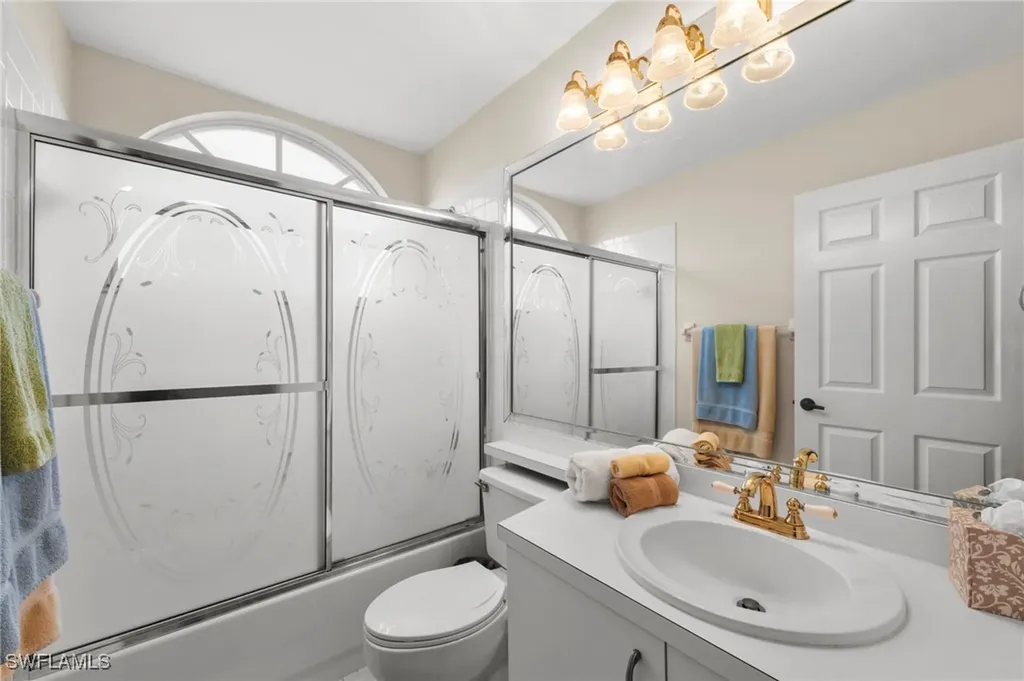 8015 Tiger Cove Naples FL 34113