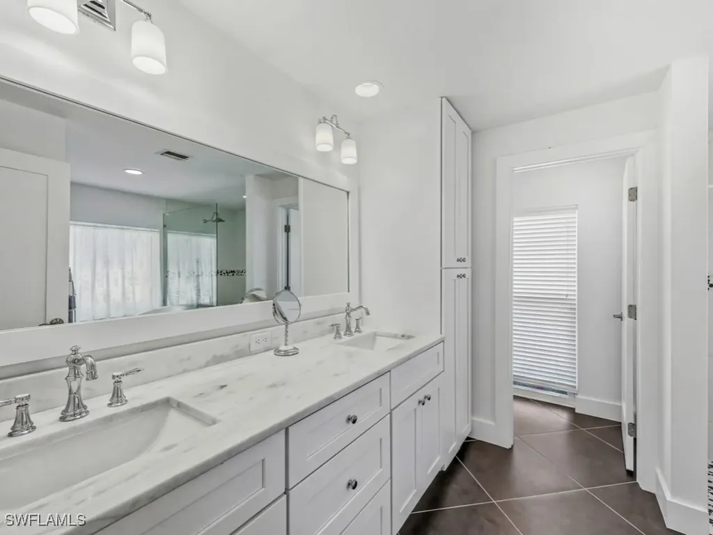 396 Conners Avenue Naples FL 34108