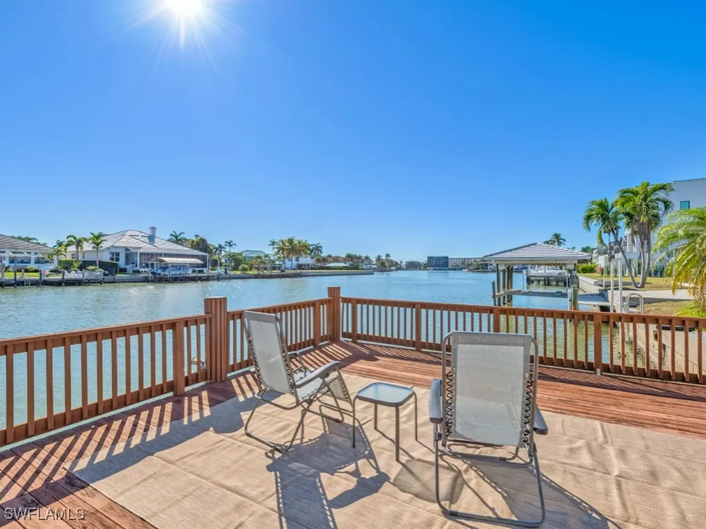 396 Conners Avenue Naples FL 34108