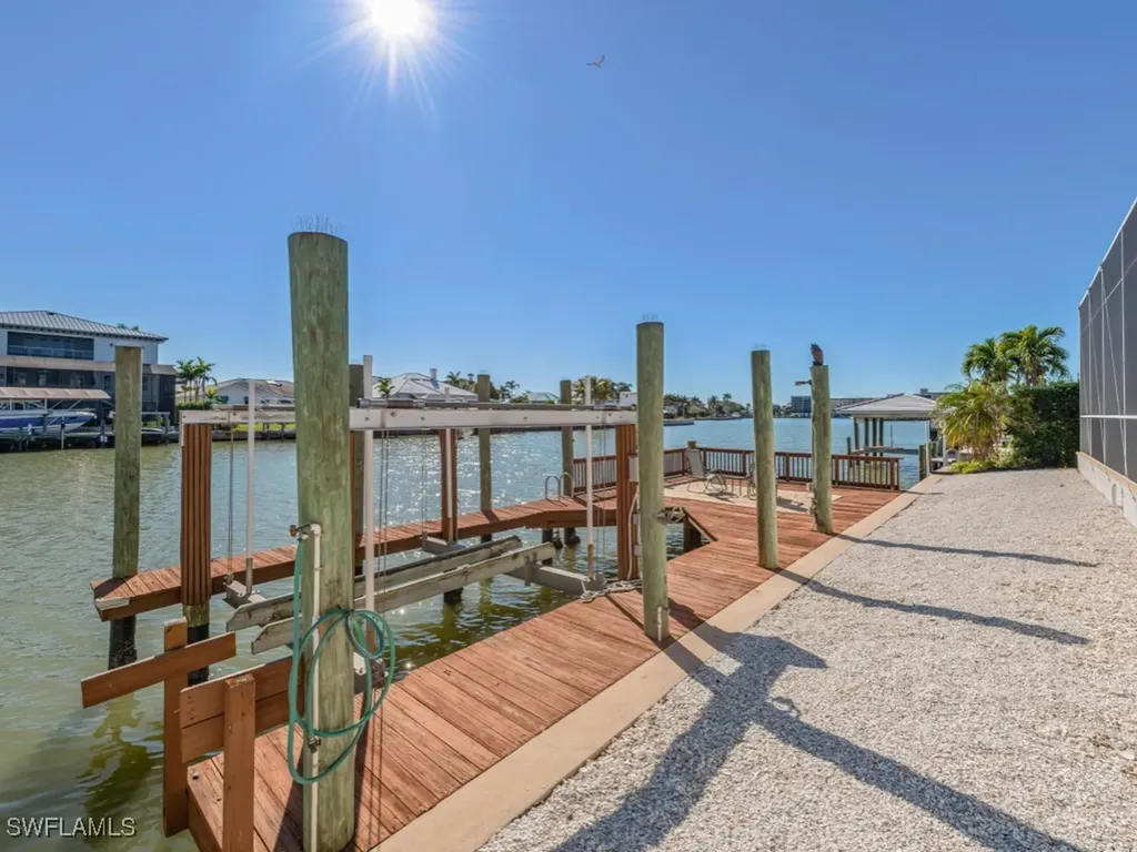 396 Conners Avenue Naples FL 34108