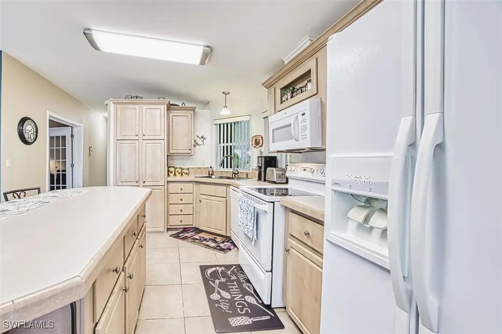 45 San Remo Circle Naples FL 34112