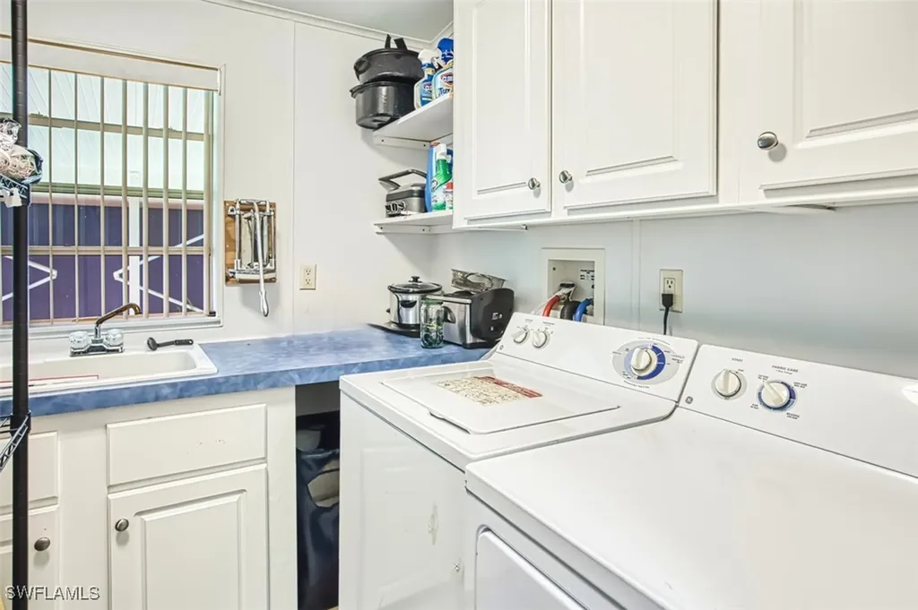 45 San Remo Circle Naples FL 34112