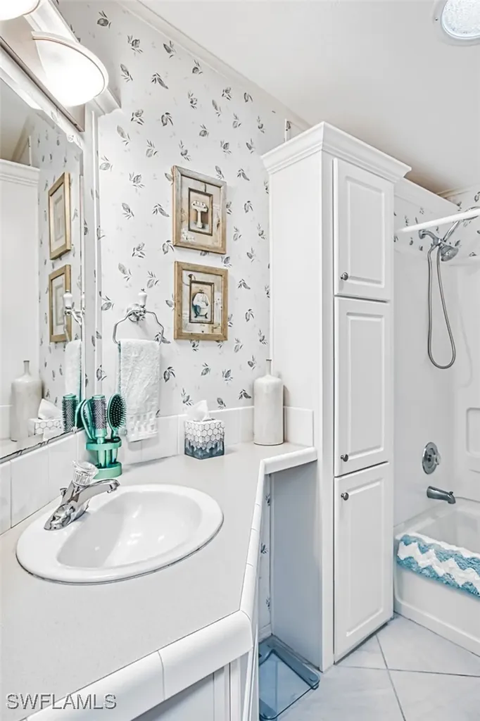 45 San Remo Circle Naples FL 34112