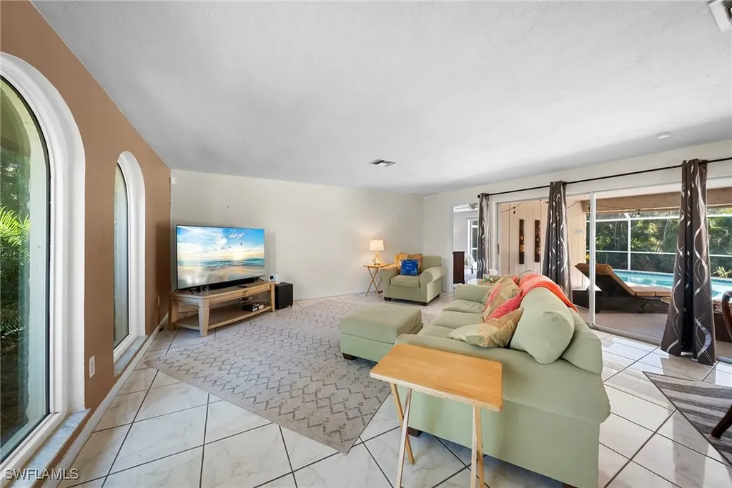 810 Scott Drive Marco Island FL 34145
