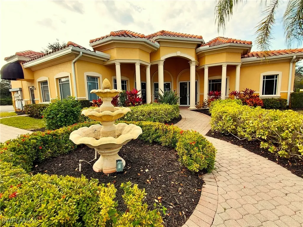 3376 Woods Edge Circle Bonita Springs FL 34134