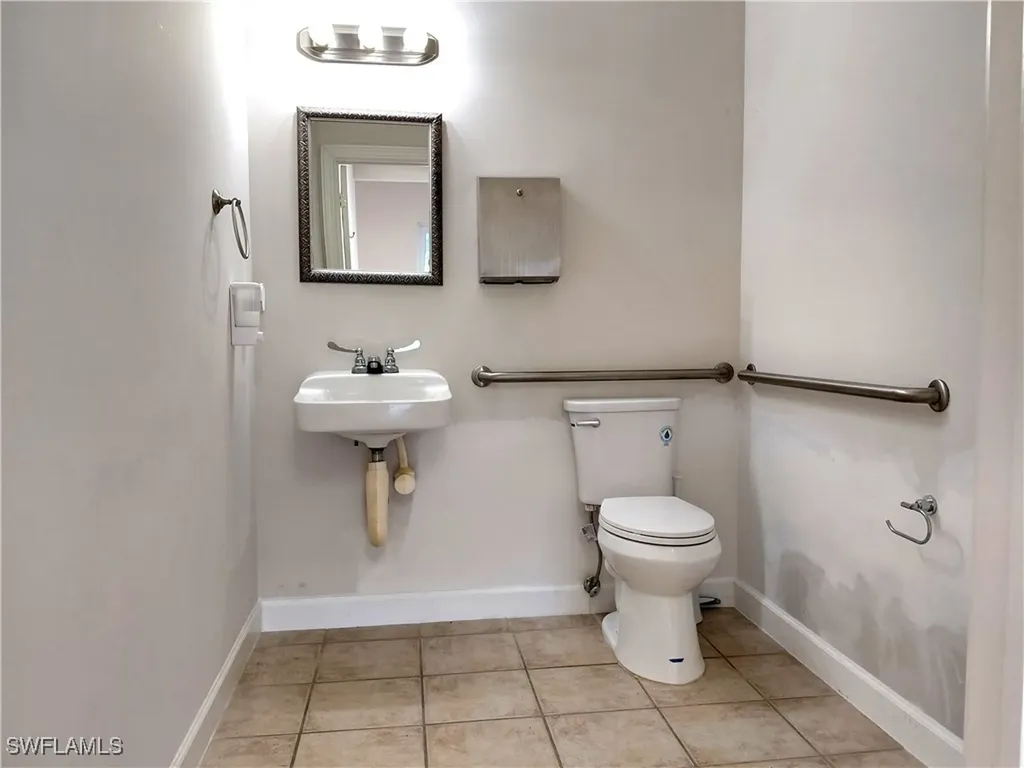 3376 Woods Edge Circle Bonita Springs FL 34134