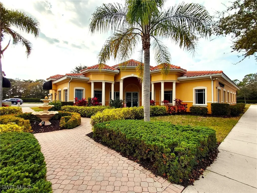 3376 Woods Edge Circle Bonita Springs FL 34134