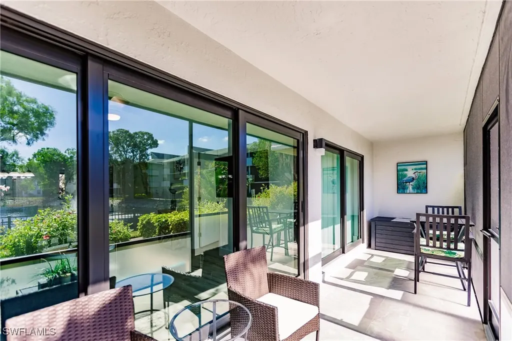 600 Neapolitan Way Naples FL 34103