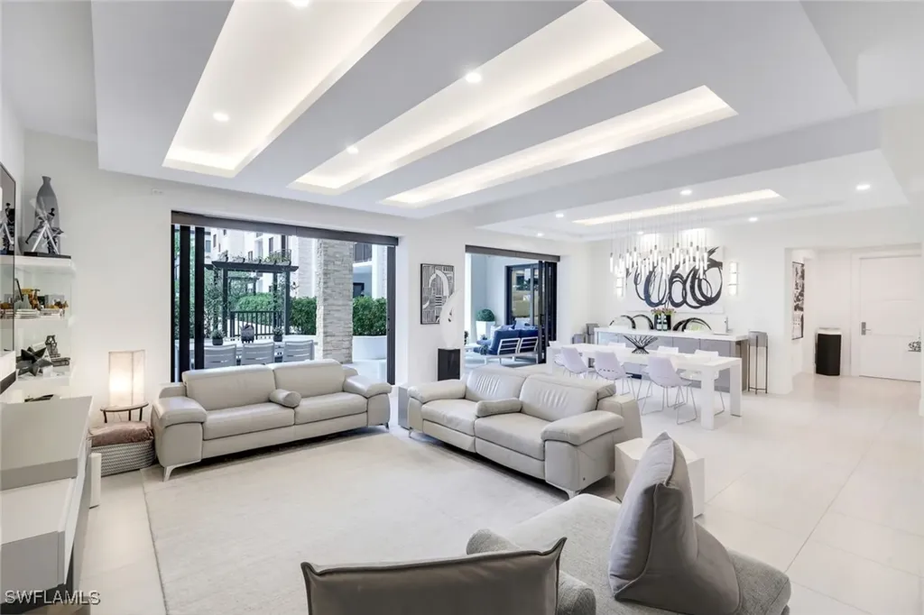 1135 3rd Avenue S Naples FL 34102