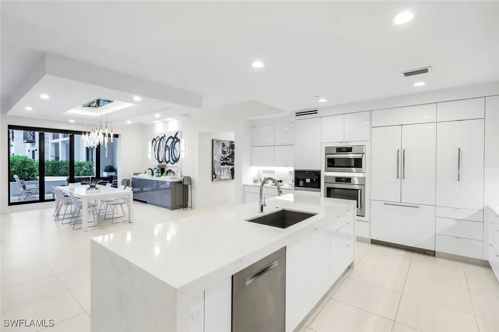 1135 3rd Avenue S Naples FL 34102