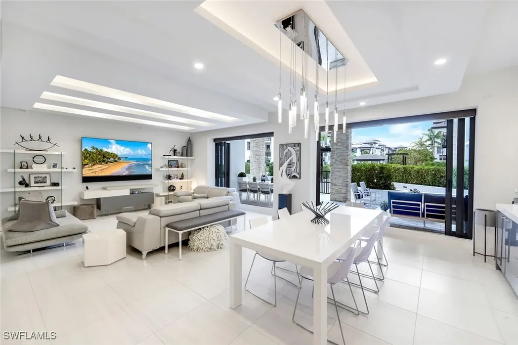 1135 3rd Avenue S Naples FL 34102