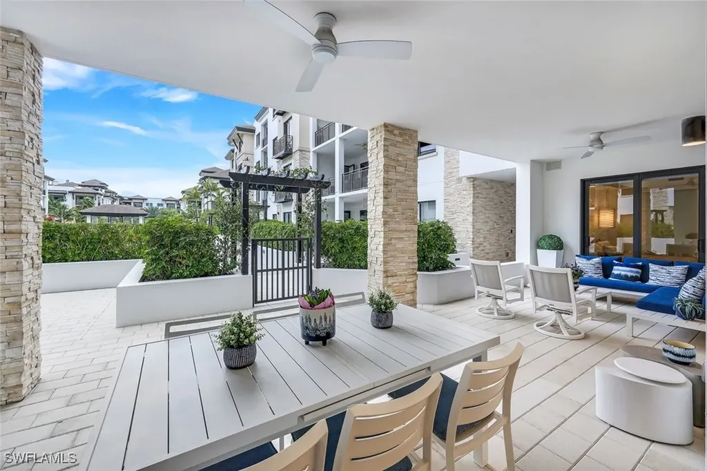 1135 3rd Avenue S Naples FL 34102